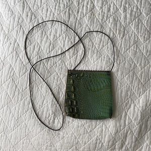 Cross body phone pouch bag